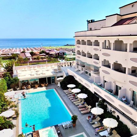 Hotel Derby Exclusive Milano Marittima Esterno foto