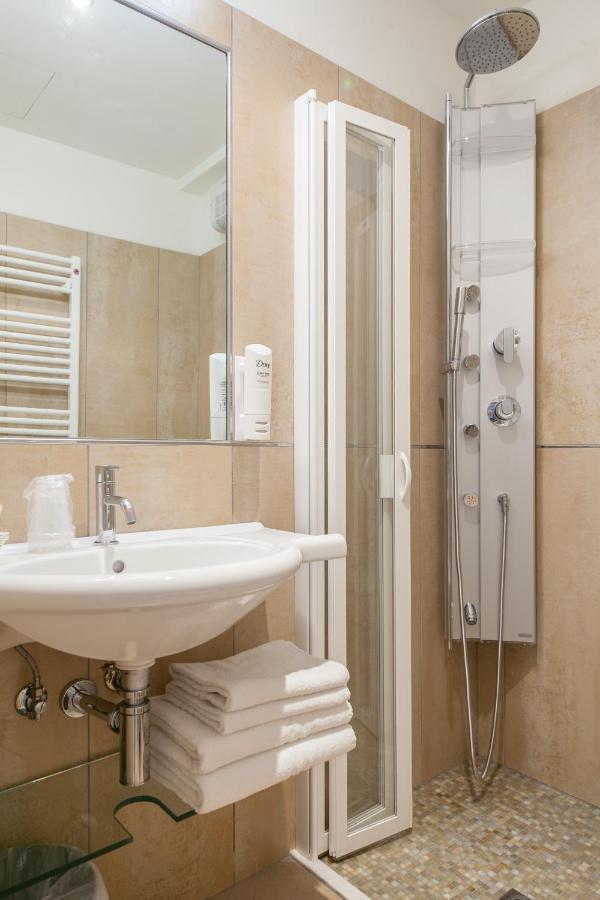 Hotel Derby Exclusive Milano Marittima Esterno foto