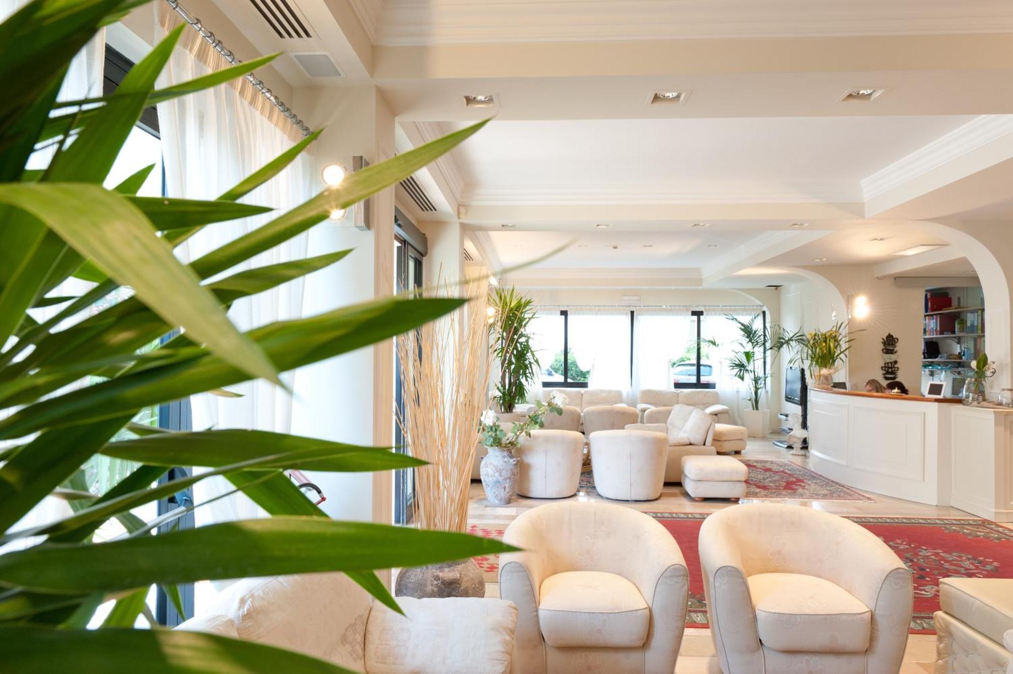 Hotel Derby Exclusive Milano Marittima Esterno foto