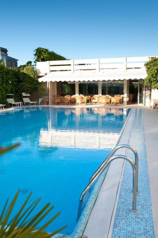 Hotel Derby Exclusive Milano Marittima Esterno foto