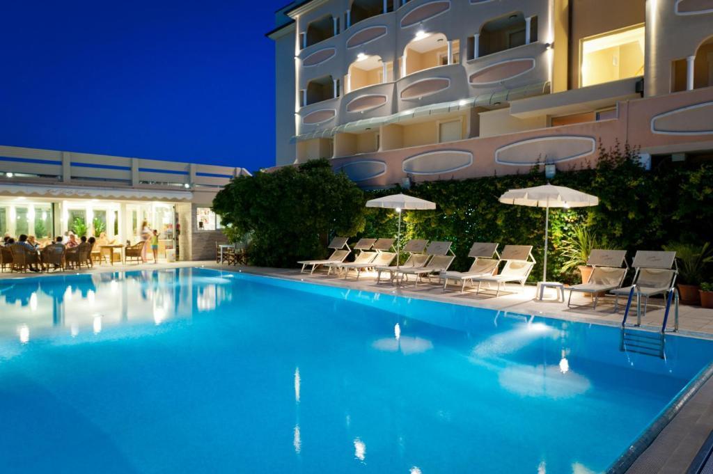 Hotel Derby Exclusive Milano Marittima Esterno foto
