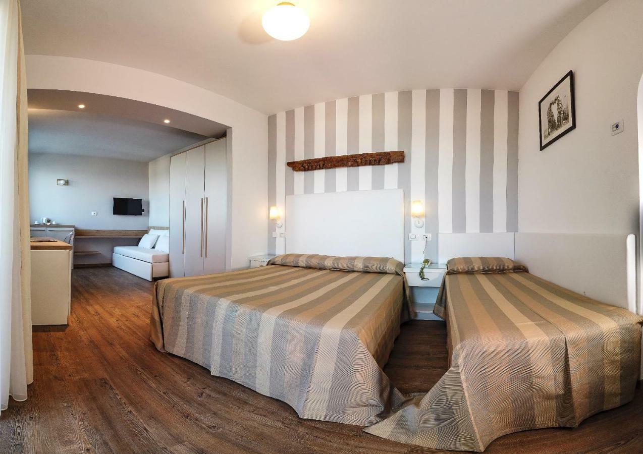 Hotel Derby Exclusive Milano Marittima Esterno foto